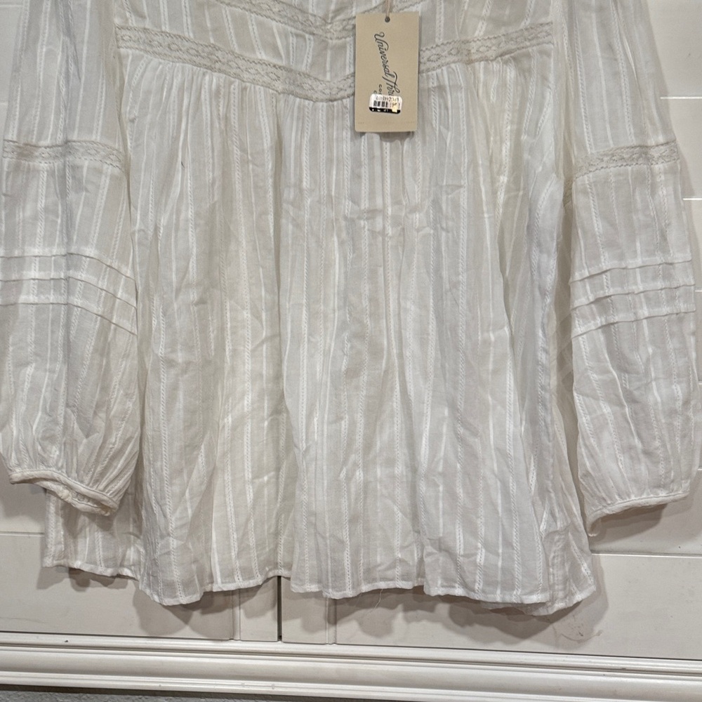 Universal Thread White Textured Blouse - image 7